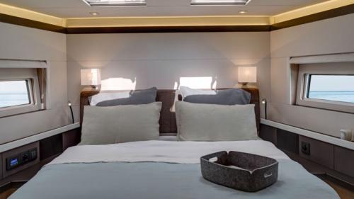 beneteauoceanisyacht62interior5